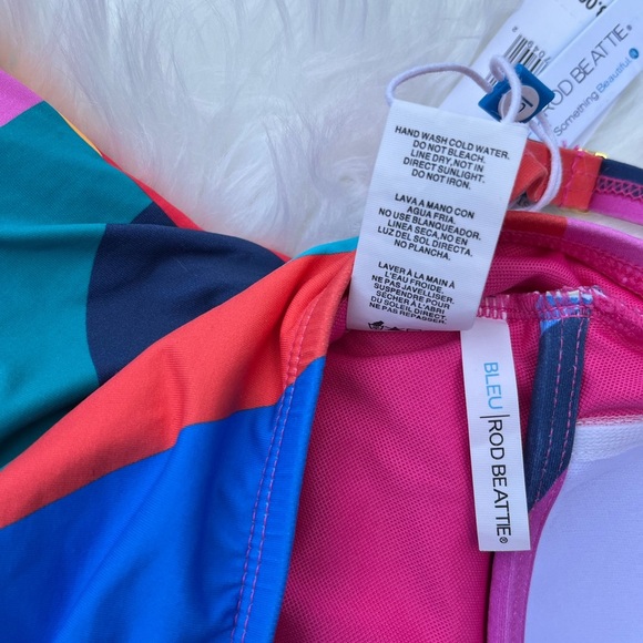 ๐ Bleu Rod Beattie Women's Geometric One-Piece Swimsuit One Piece Swim Size 6 - Picture 8 of 10